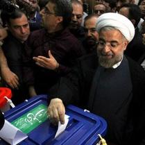 Irán clérigo moderado es el nuevo Presidente